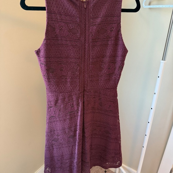 Dex Burgundy Lace Dress - Picture 3 of 3
